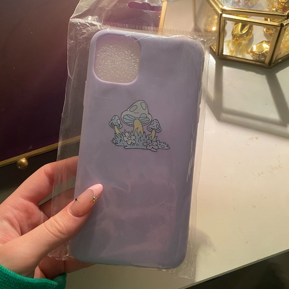 iphone 11 pro max case BNWT mushrooms - Picture 3 of 3